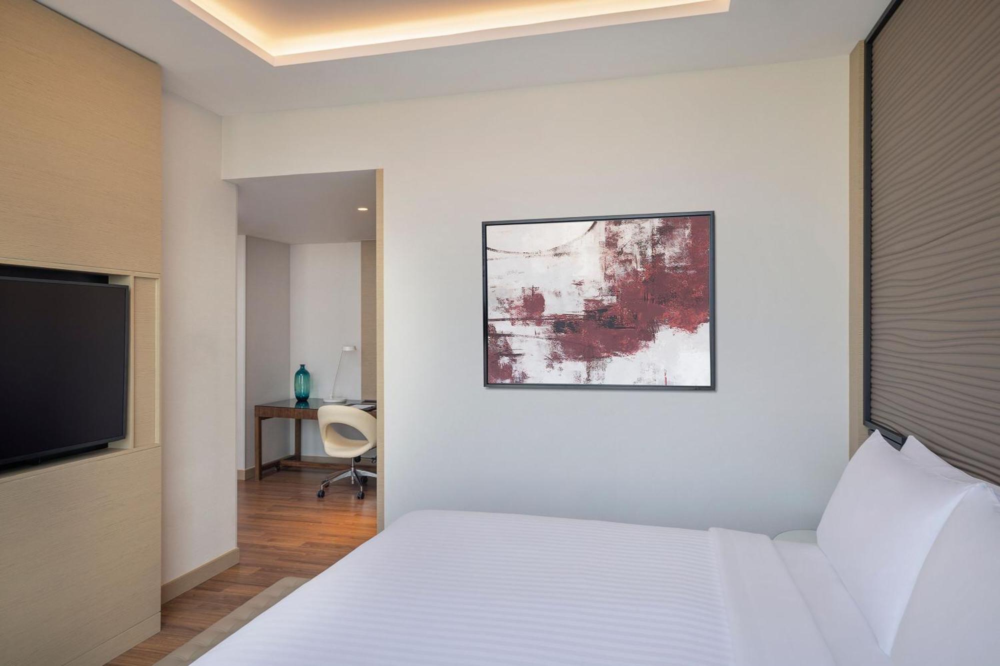 Jeddah Marriott Hotel Madinah Road Εξωτερικό φωτογραφία A bedroom at the hotel